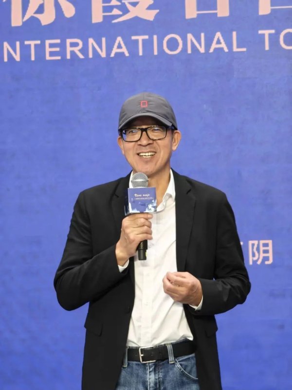 免息股票配资 俞敏洪的新身份